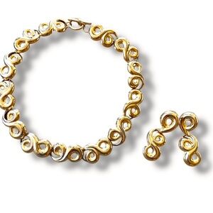 VNTG Chunky Jewelry Set 18” Necklace Pierced Earrings Gold Tone Nautical Vibe